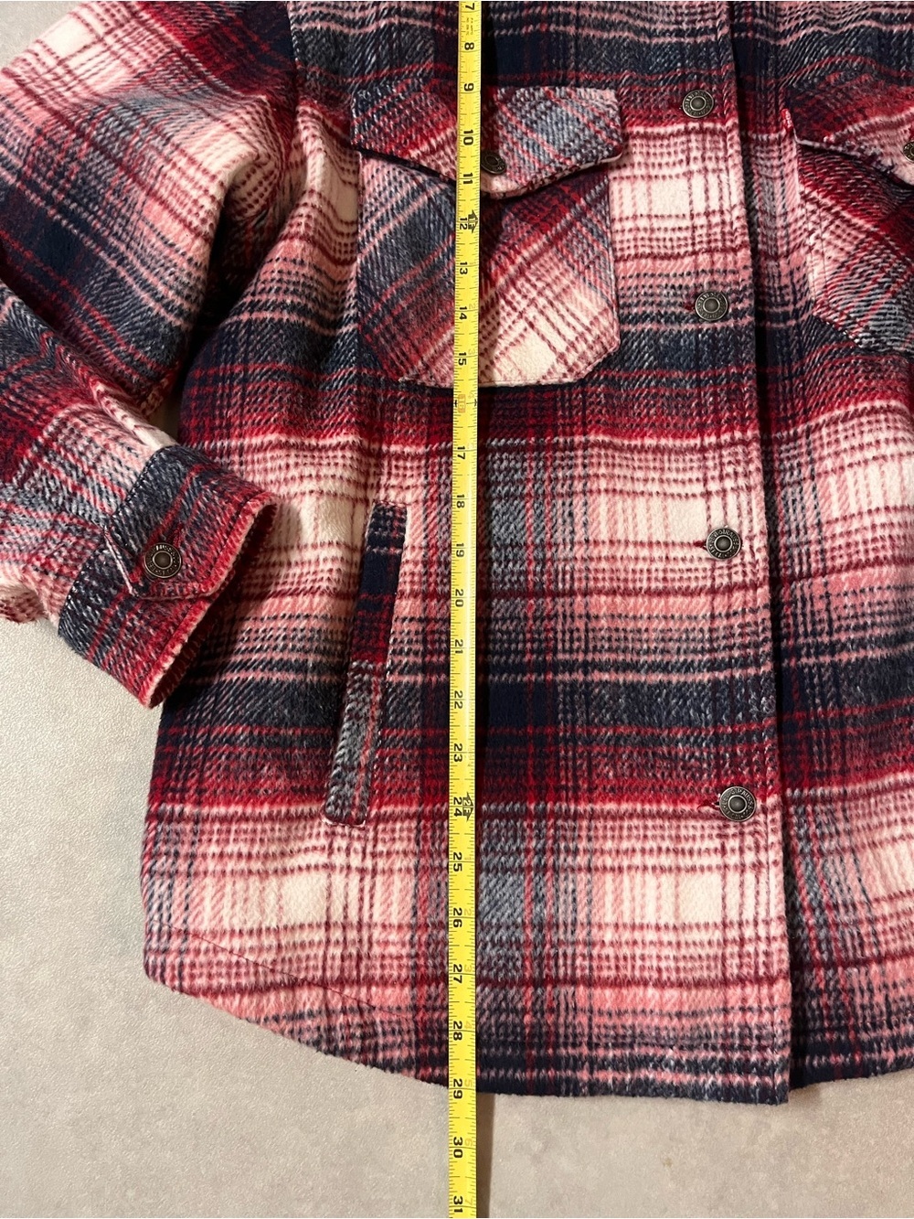 Levi’s Plaid Shacket Jacket
Lined
Large
Like new - Picture 5 of 8
